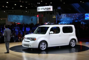 2009 Nissan Cube Drops in L.A.