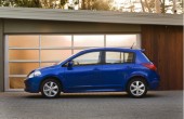 2010 Nissan Versa Photos