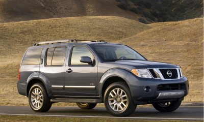 2010 Nissan Pathfinder Photos