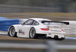 No. 44 Flying Lizard Porsche tests at Sebring - Chapman/Autosport Image
