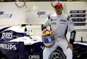 Pastor Maldonado joins Williams F1 for the 2011 season