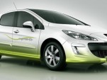 Peugeot’s 69MPG 308 Hybride HDi concept