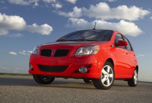Frugal Shopper: GM Unloading Pontiac, Saturn Vehicles