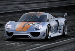 Porsche 918 RSR race car