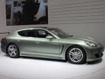 2012 Porsche Panamera S Hybrid live photos 