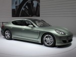2012 Porsche Panamera S Hybrid live photos 