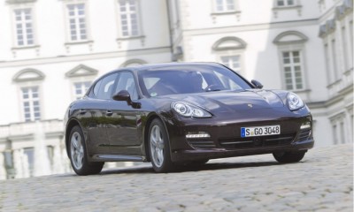 2011 Porsche Panamera Photos