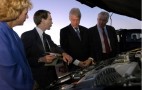 Bill Clinton: Feds Should Subsidize Buyers' Switch to Electric Cars