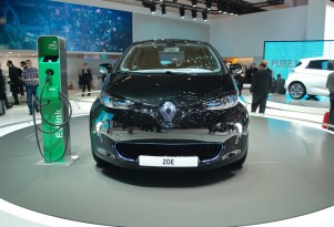 Renault ZOE Electric Car Debuts At Geneva: Live Photos