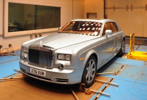 Rolls-Royce 102EX electric prototype undergoing hot weather testing at MIRA1 facility 