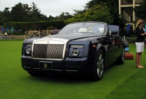 Rolls Royce Phantom with bespoke picnic set