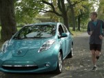 Ryan Reynolds and Ryan Hall in an ad for the 2012 Nissan Leaf