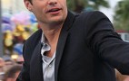 Ryan Seacrest: 'Please Notice My Girlfriend. PLEASE.'