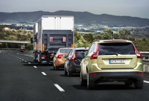 SARTRE self-driving road train testing on Spanish highway