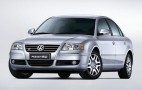 Shanghai-Volkswagen to showcase hydrogen fuel-cell Passat Lingyu at L.A. Auto Show