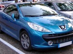 Spy Shots: Peugeot 207 CC caught in Paris