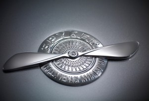 Spyker's propeller logo.