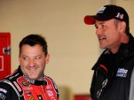 Stewart and Addington discuss strategy - NASCAR photo
