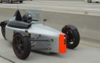 SUB G1 three-wheel roadster