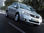 Suzuki SX4 sedan breaks cover