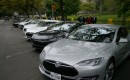 Tesla owners & supporters gather in Statehouse in Austin to support company [photo: John Griswell]