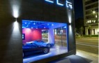 Curious Tire-Kickers Keep Tesla Busy Even Without Cars to Sell