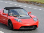 Bruce Richter drives the 2010 Tesla Roadster Sport