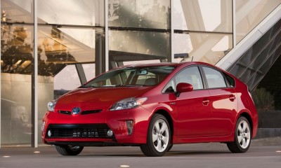 2012 Toyota Prius Photos