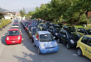 Can Electric-Car Clubs And Shows Really Bring In Buyers?