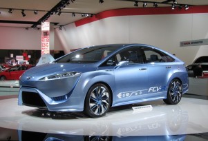 Toyota FCV-R Concept, Hydrogen Fuel-Cell Vehicle In Detroit: Photo Gallery