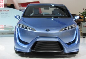 Toyota: “We’ll Make Tens Of Thousands Of Hydrogen Cars In The 2020s”