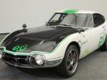 Solar-powered Toyota 2000GT