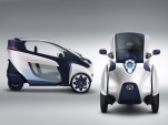 Toyota i-Road Electric Urban Minicar Swarms The Roads (Video)