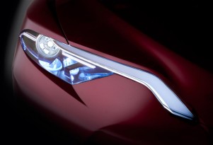Toyota NS4 Plug-In Hybrid Video: 2012 Detroit Auto Show Preview