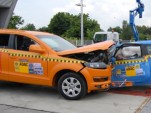 Video: Audi Q7 versus Fiat 500 crash test