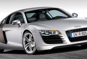 Video: Porsche Carrera S takes on the Audi R8
