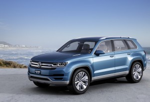Volkswagen CrossBlue Concept - 2013 Detroit Auto Show