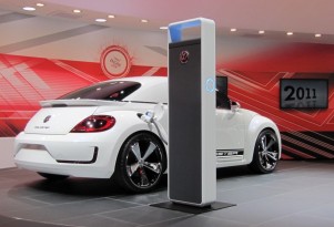 VW e-Bugster Electric Concept Live Gallery: 2012 Detroit Auto Show