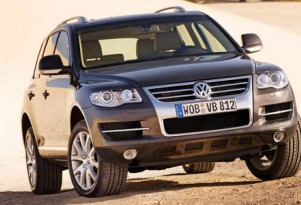 Volkswagen reveals Touareg facelift