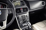 Volvo's floating center stack in the V40