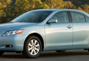 Weak U.S. economy damages Toyota