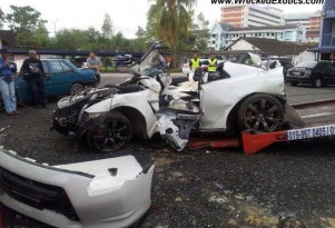 Wreckage of double Nissan GT-R crash in Malaysia - Image courtesy of Wrecked Exotics