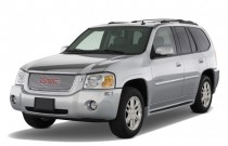 2009 GMC Envoy 2WD 4-door Denali Angular Front Exterior View