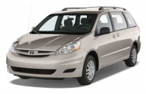 2008 Toyota Sienna 5dr 8-Pass Van LE FWD (Natl) Angular Front Exterior View