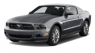 2011 Ford Mustang 2-door Coupe Premium Angular Front Exterior View