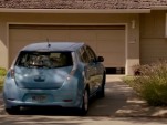 2012 Nissan Leaf in the Apple iPhone 4S commercial