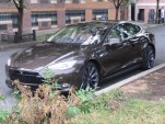 2012 Tesla Model S Driven, 2013 Ford Escape Recalled: Car News Headlines post thumbnail
