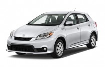 2013 Toyota Matrix 5dr Wagon Man S FWD (Natl) Angular Front Exterior View