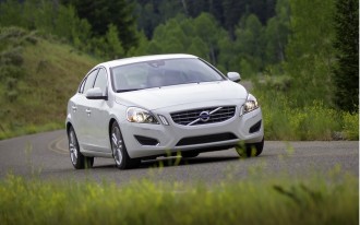 2013 Volvo S60 T5 AWD Video Road Test