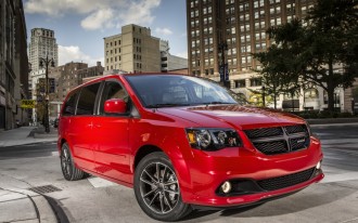 Chrysler Minivans Recalled For Electrical Fire Risk